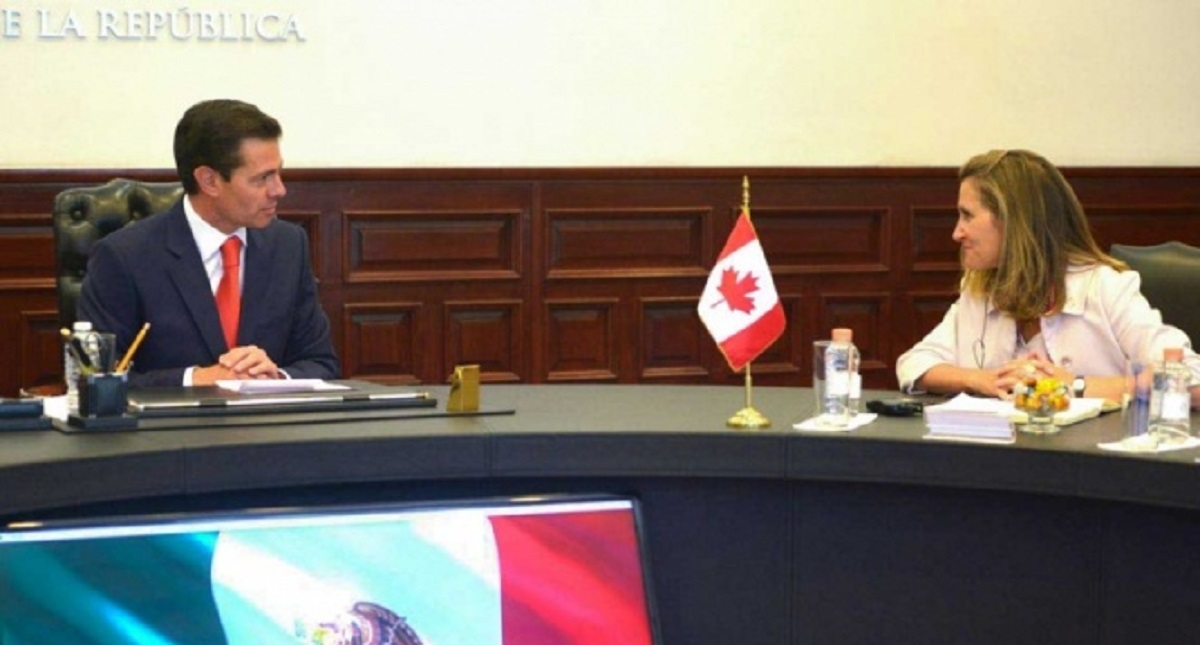 Peña Nieto y Freeland abordaron TLCAN en diálogo privado