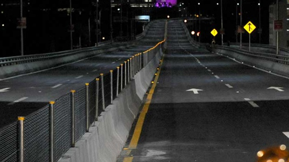 Cierran carril de Autopista México-Cuernavaca por accidente Cierran carril de Autopista México-Cuernavaca por accidente