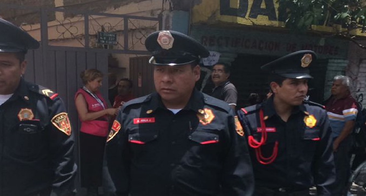 Cierran casilla en Coyoacán por conato de pleito - cierran-casilla-en-coyoacan-por-conato-de-pleito-entre-vecinos-y-mapaches