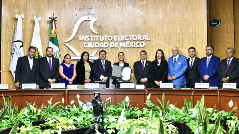 Instituto Electoral capitalino entrega constancia de mayoría a Sheinbaum Instituto Electoral capitalino entrega constancia de mayoría a Sheinbaum