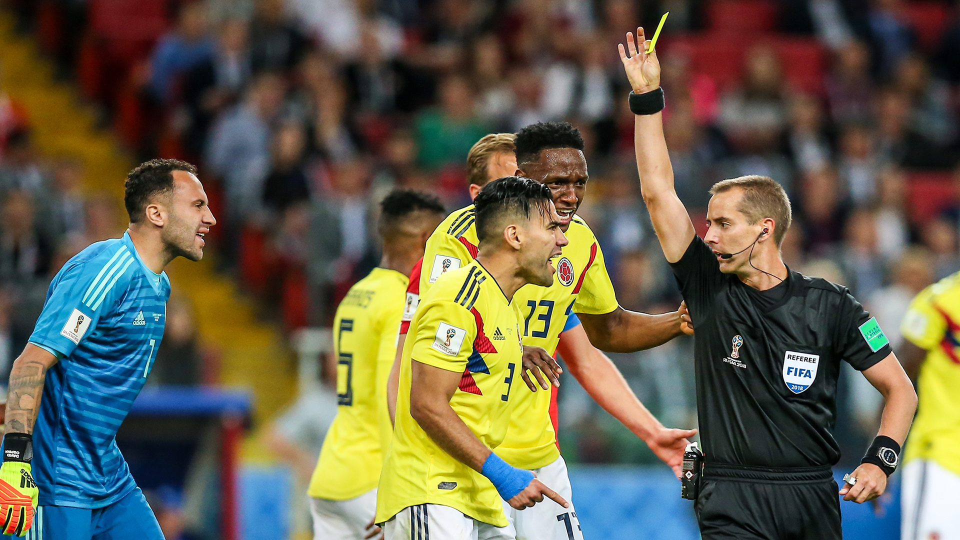 Colombianos piden revisión del partido contra Inglaterra