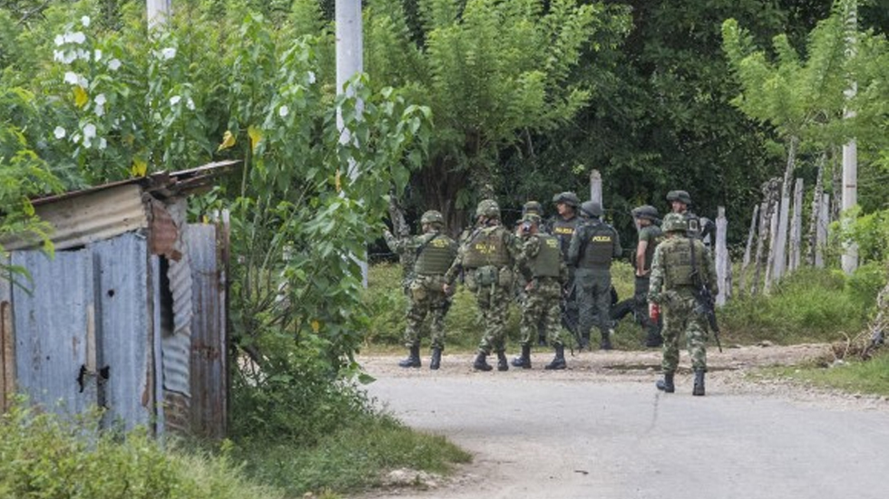 Ataque en comunidad colombiana cerca de Venezuela deja ocho muertos