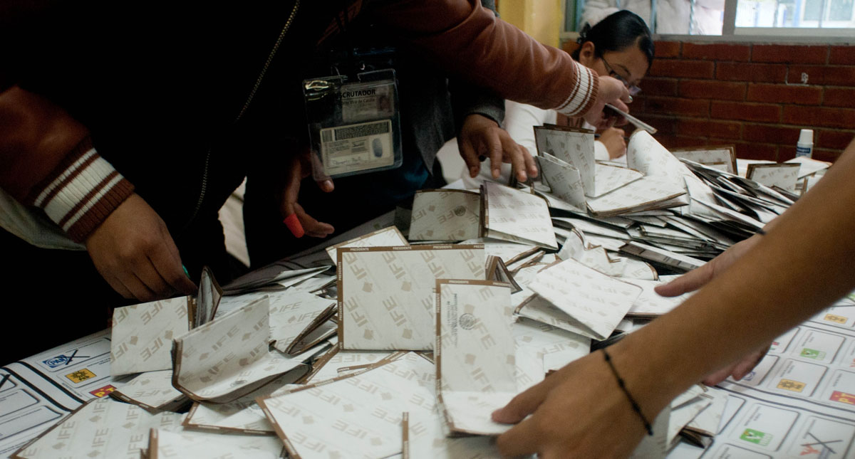 Lorenzo Córdova pide simultaneidad para conteo de votos