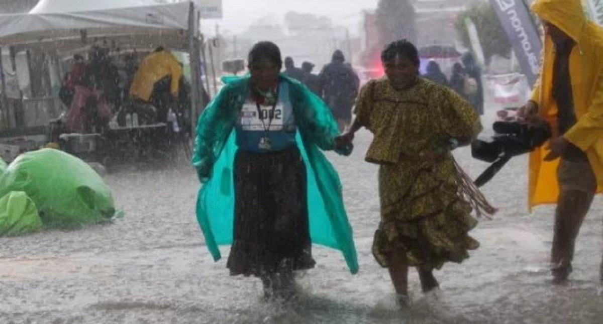Rarámuri queda segunda en ultramaratón pese a granizada