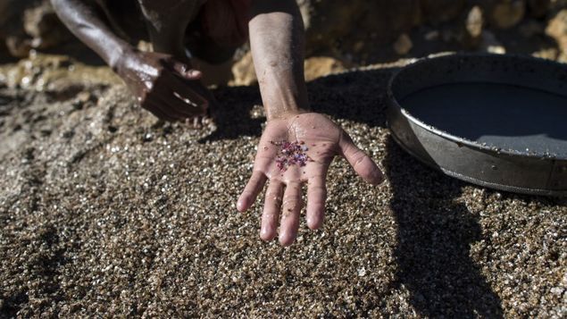 Mueren 15 personas por derrumbe de mina en Myanmar - derrumbe-mina-myanmar-2