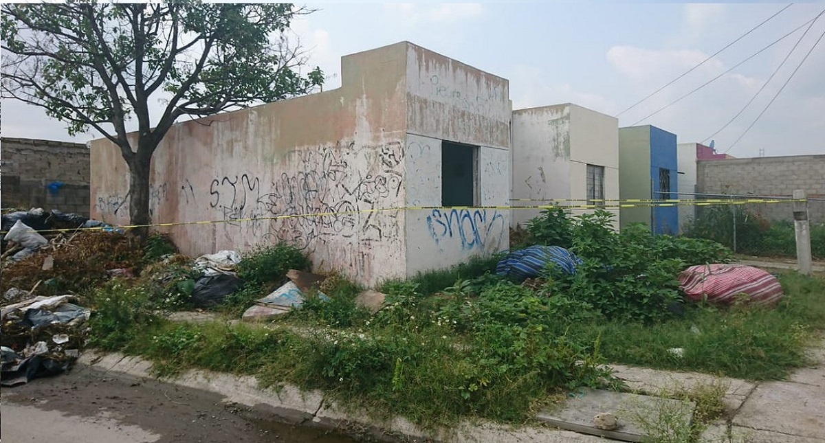 Descubren fosa clandestina en Jalisco con al menos seis cuerpos