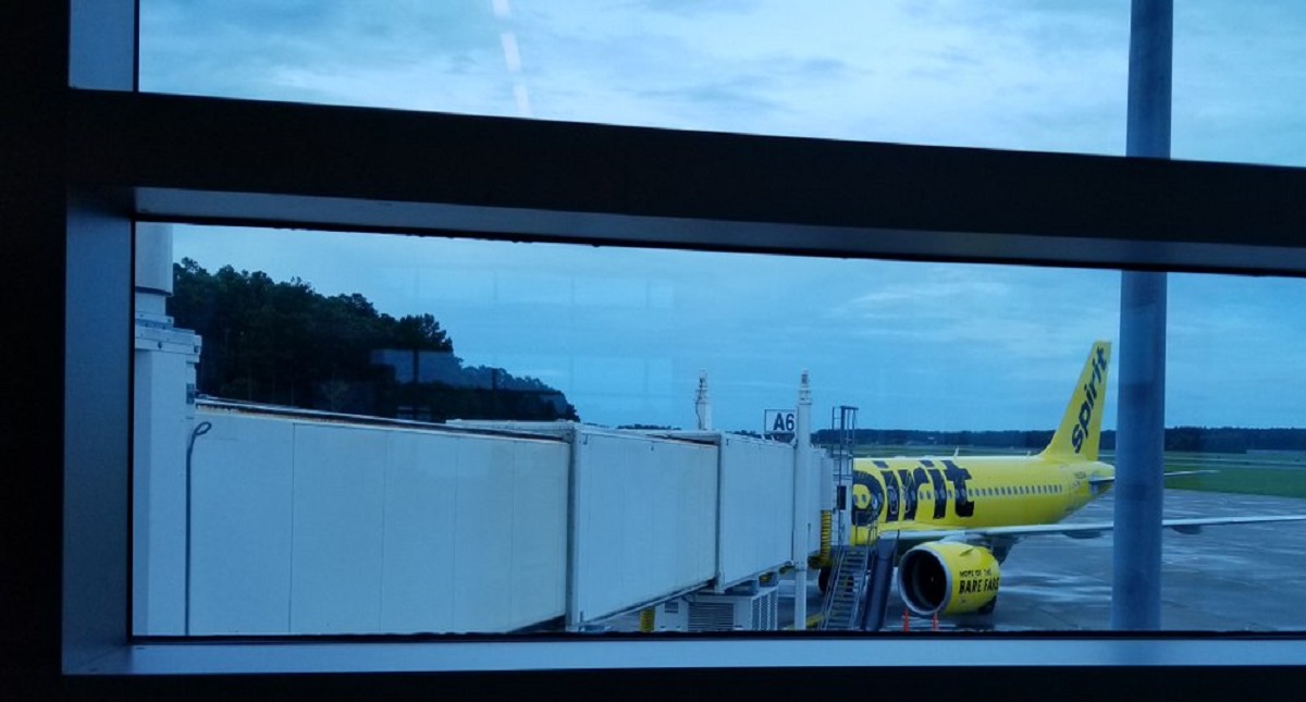 Desvían vuelo para aterrizaje forzoso por extraño “olor”