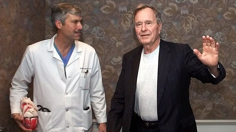Revelan imágenes del asesinato del cardiólogo de George Bush Revelan imágenes del asesinato del cardiólogo de George Bush