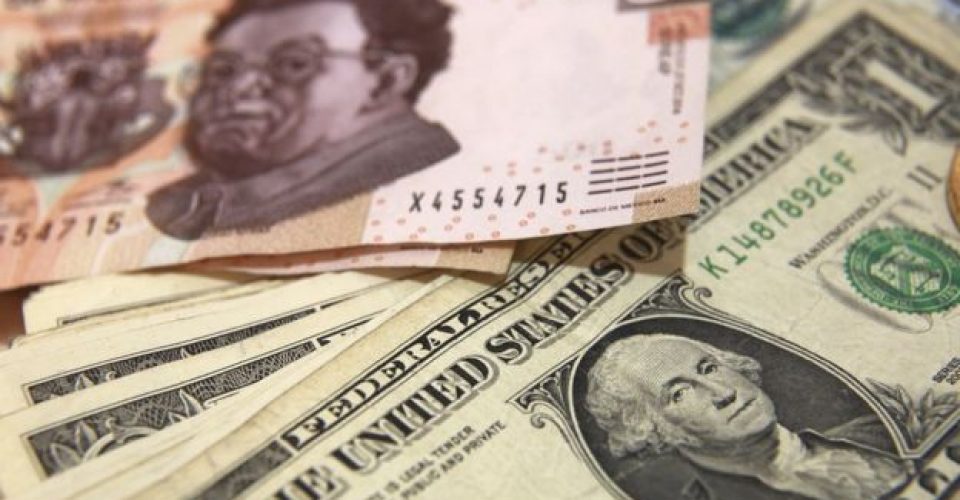 Peso se aprecia ante el dólar por expectativas del TLCAN - dolarpesoint