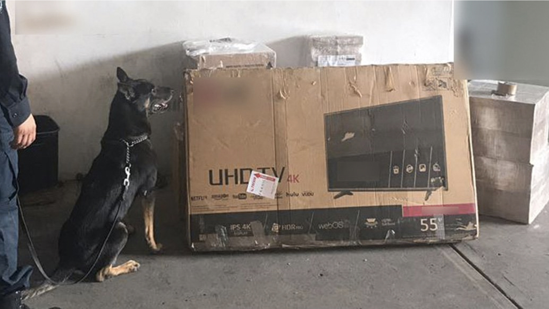 Encuentran crystal en smart tv en Sinaloa - droga-en-television