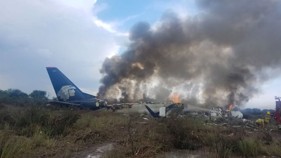 Rescatados los 99 pasajeros y 4 tripulantes. 98 son atendidos en hospitales Rescatados los 99 pasajeros y 4 tripulantes. 98 son atendidos en hospitales