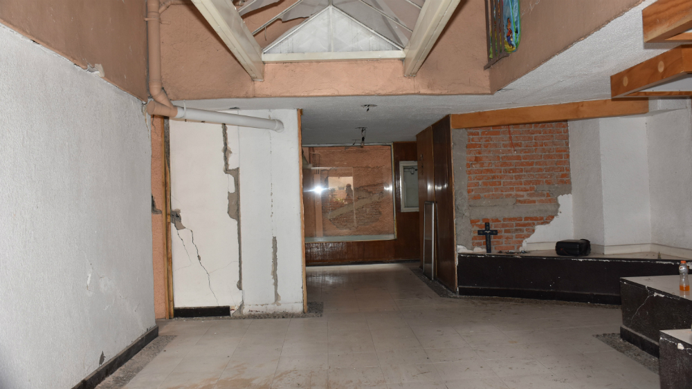 Inicia demolición de dos edificios en Taxqueña dañados por sismo