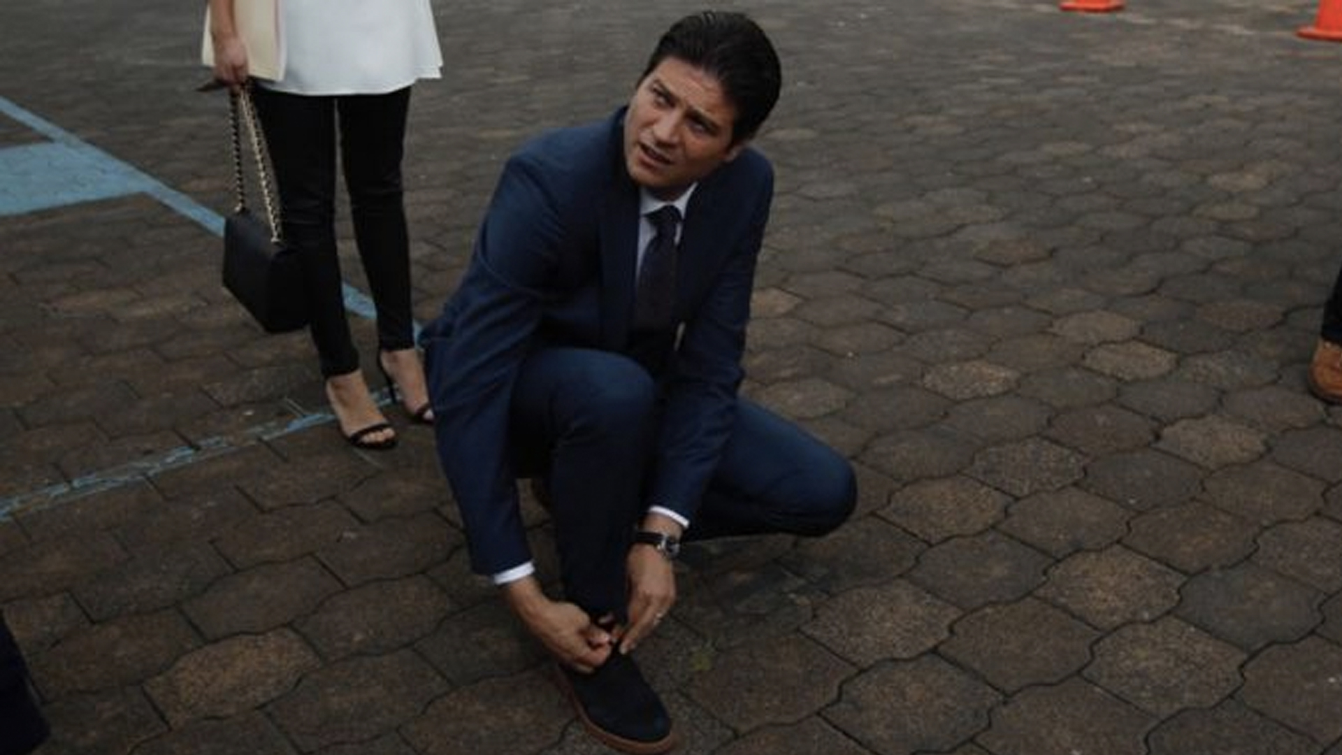 Roban objetos personales a edil michoacano en Toluca