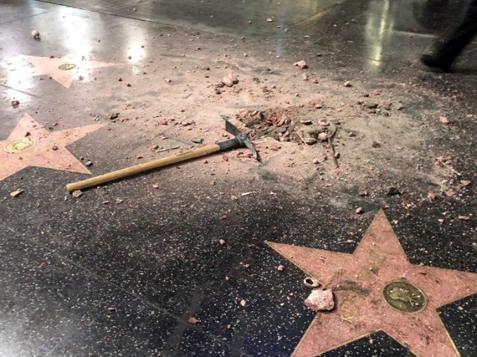 Destruyen estrella de Donald Trump en el Paseo de la Fama - estrellatrump