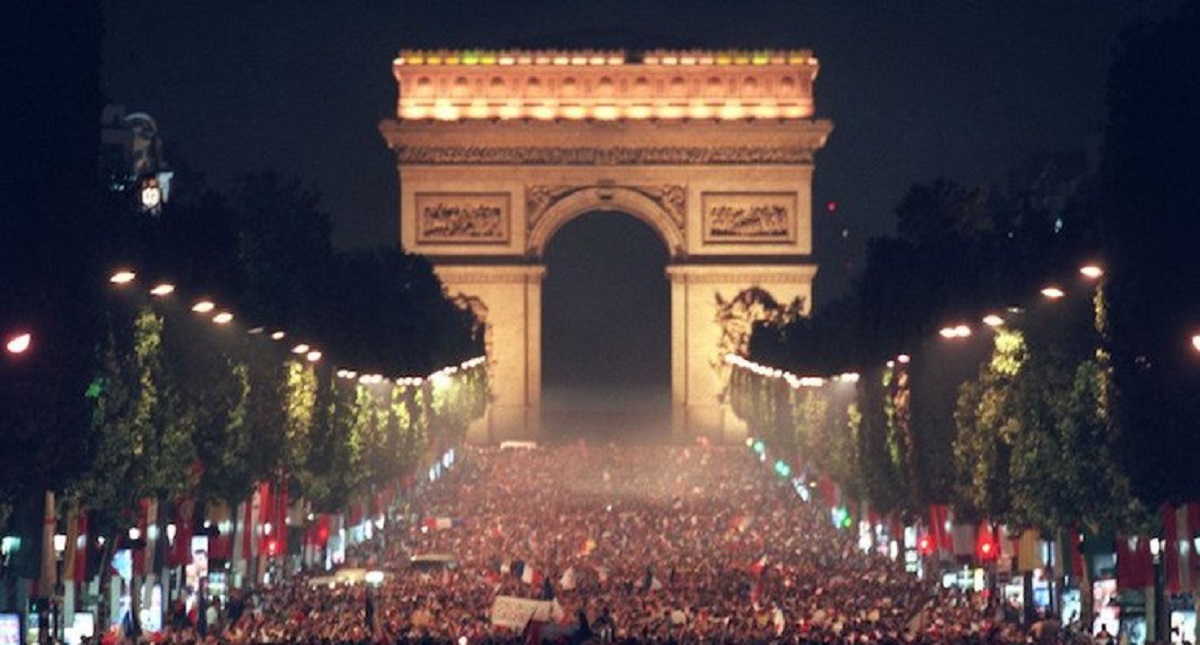 Festejos por pase de Francia desatan estampida y dejan 27 heridos