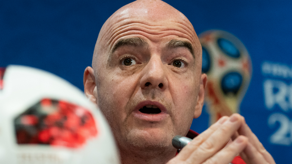 No amenacé a nadie para que se jugara la final de la Libertadores: Infantino