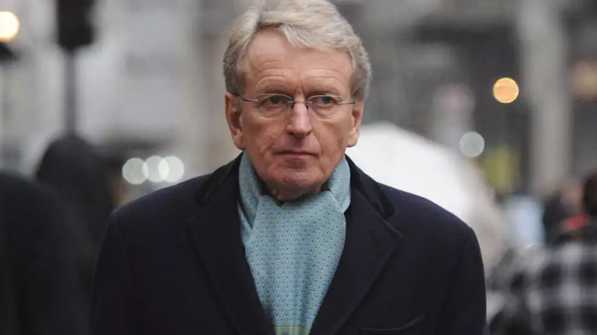 Dan golpiza a exembajador del Reino Unido en EE.UU.