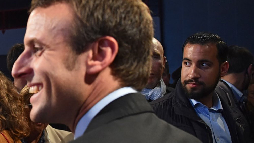 Detienen a guardaespaldas de Macron por golpear a manifestantes