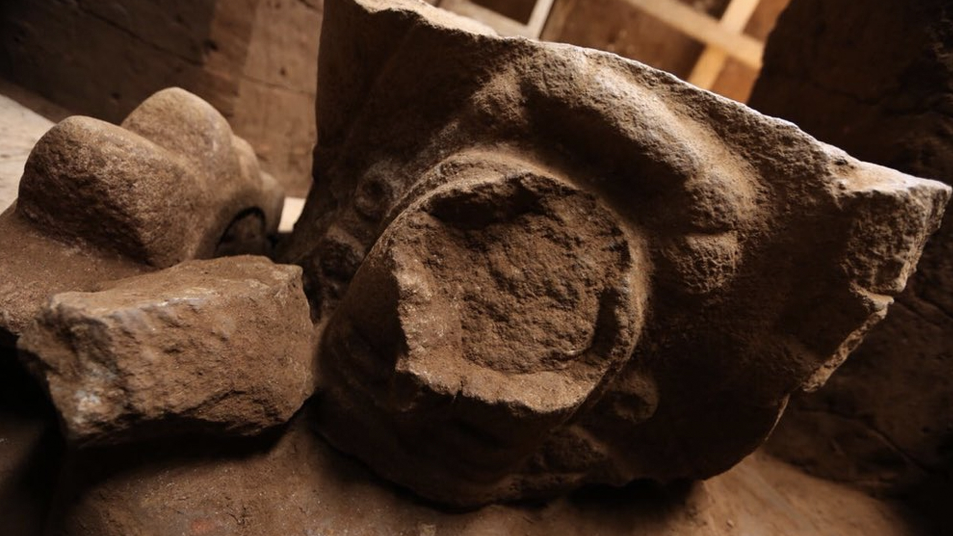 Encuentran dos monumentos olmecas en Guatemala Encuentran dos monumentos olmecas en Guatemala