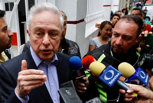 AMLO pidió a colaboradores dar resultados rápido: Vasconcelos - hector-vasconcelos-1