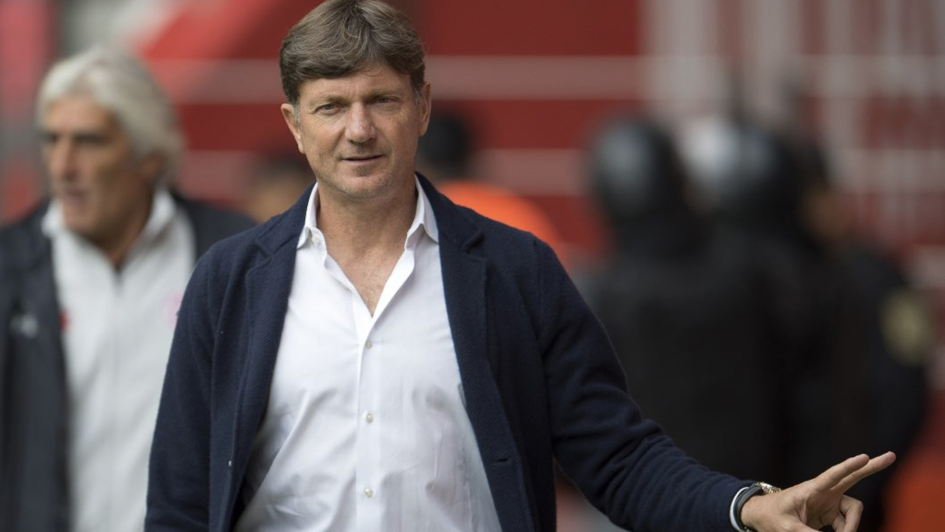 Suspenden dos partidos a Hernán Cristante