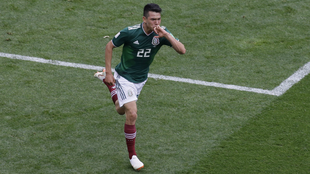 PSV puede decir no a 50 millones de euros por ‘Chucky’ Lozano: Van Bommel