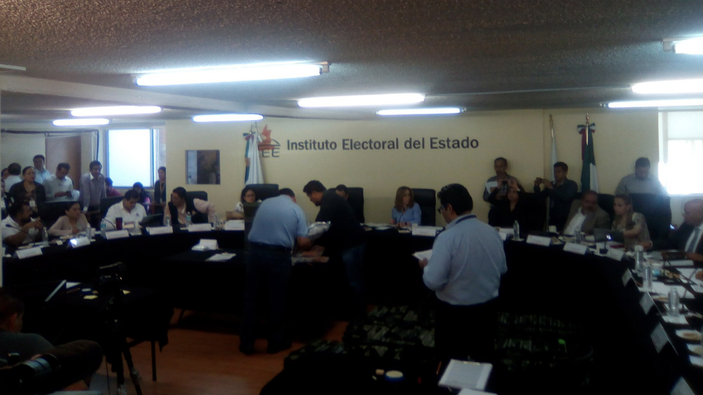 Abren cerca de mitad de paquetes electorales para gubernatura de Puebla - iee-puebla-2