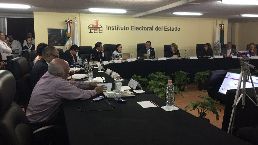 Abren cerca de mitad de paquetes electorales para gubernatura de Puebla