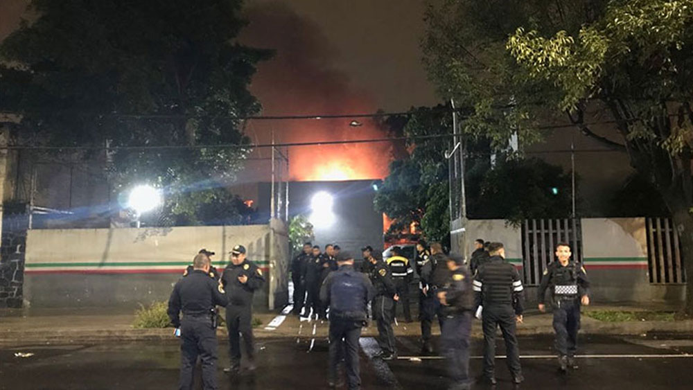 Controlan incendio en clínica del ISSSTE en la Cuauhtémoc