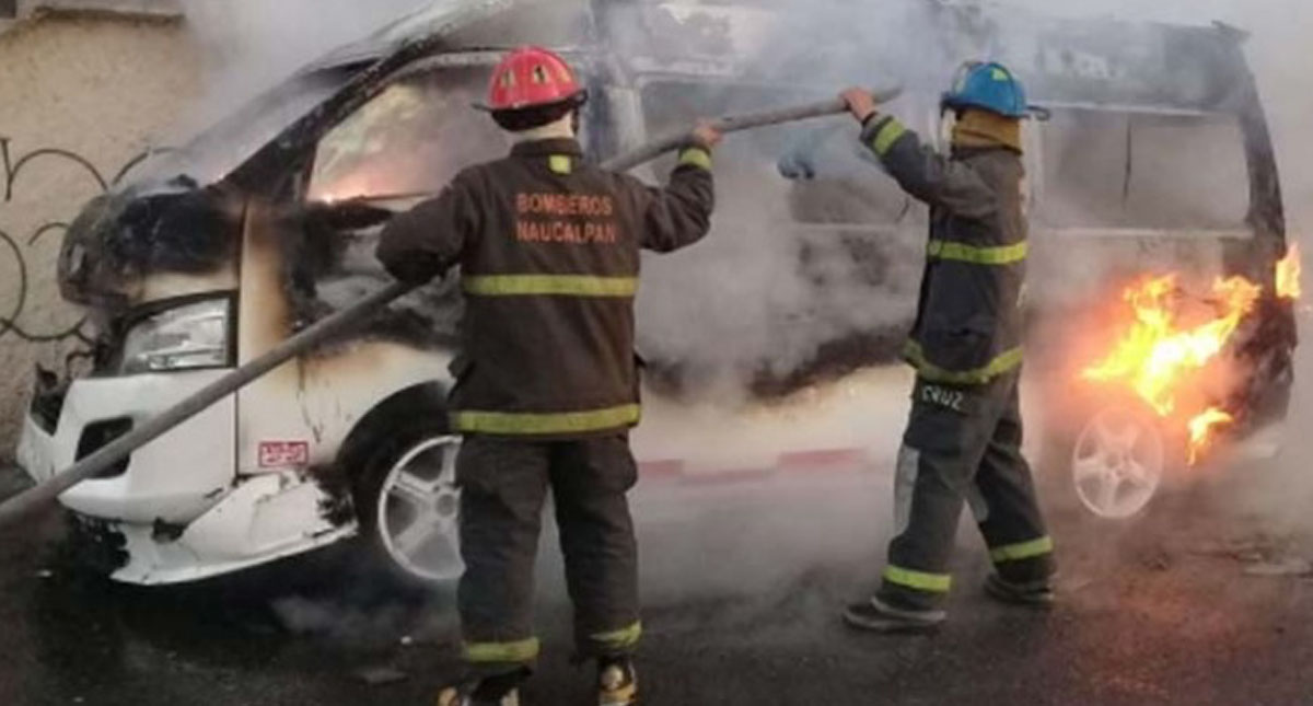 Se incendia transporte público en la carretera Naucalpan-Toluca