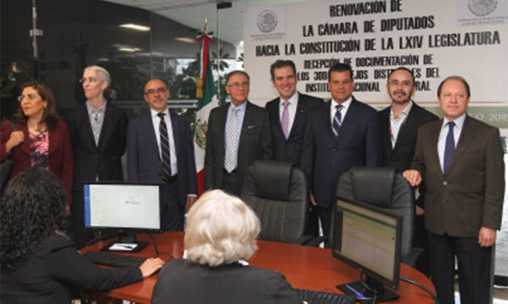 INE entrega constancias de mayoría a 300 diputados federales - ineint-2