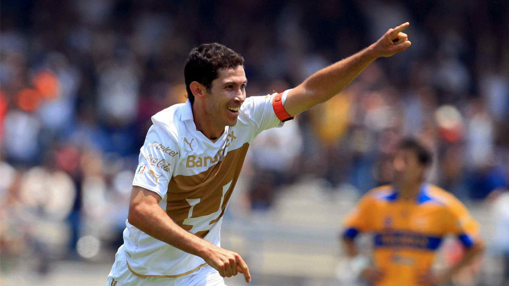 Israel Castro anuncia su retiro del futbol profesional