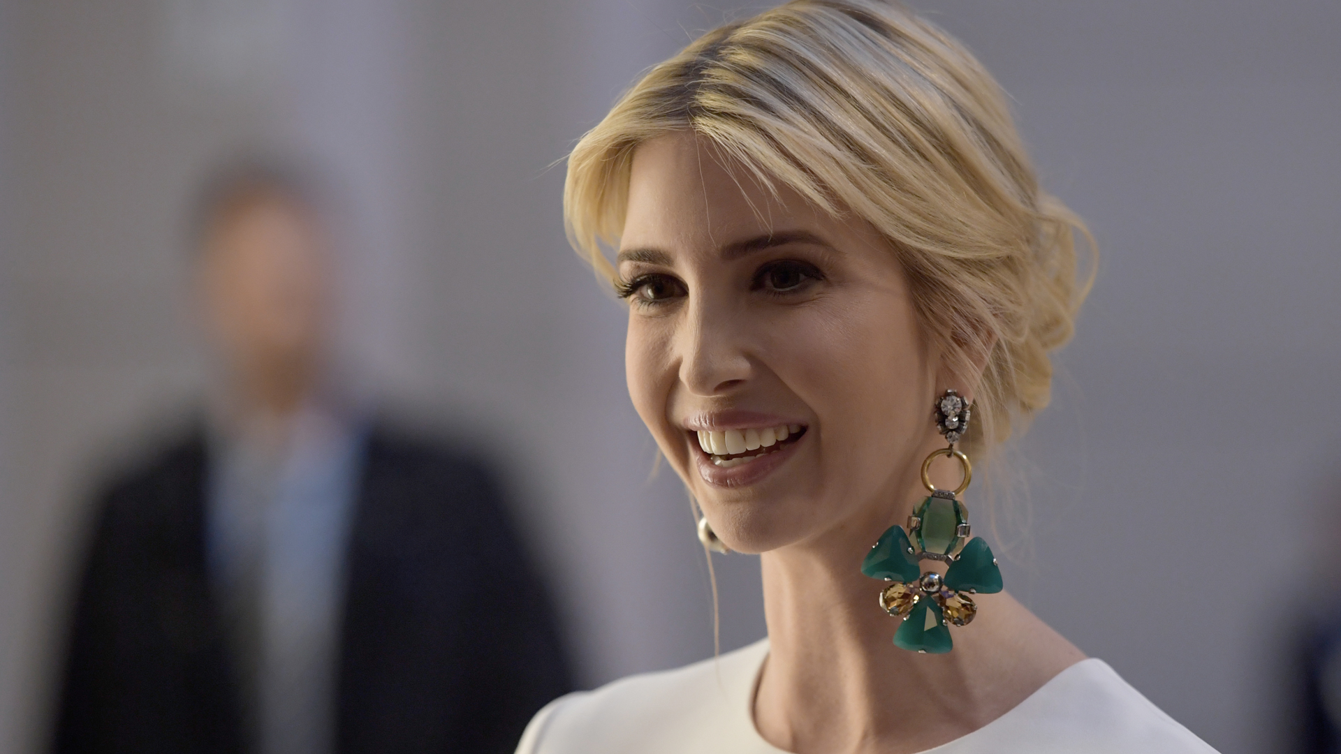 Invitan a Ivanka Trump a toma de protesta de AMLO - ivanka-trump-cierra-su-marca
