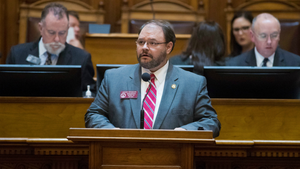 Legislador de EE.UU. renunciará tras mostrar trasero en televisión