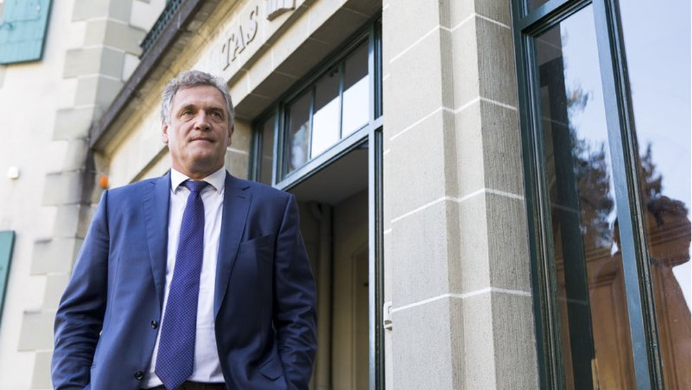 Inhabilitan por 10 años a exsecretario de la FIFA por corrupción