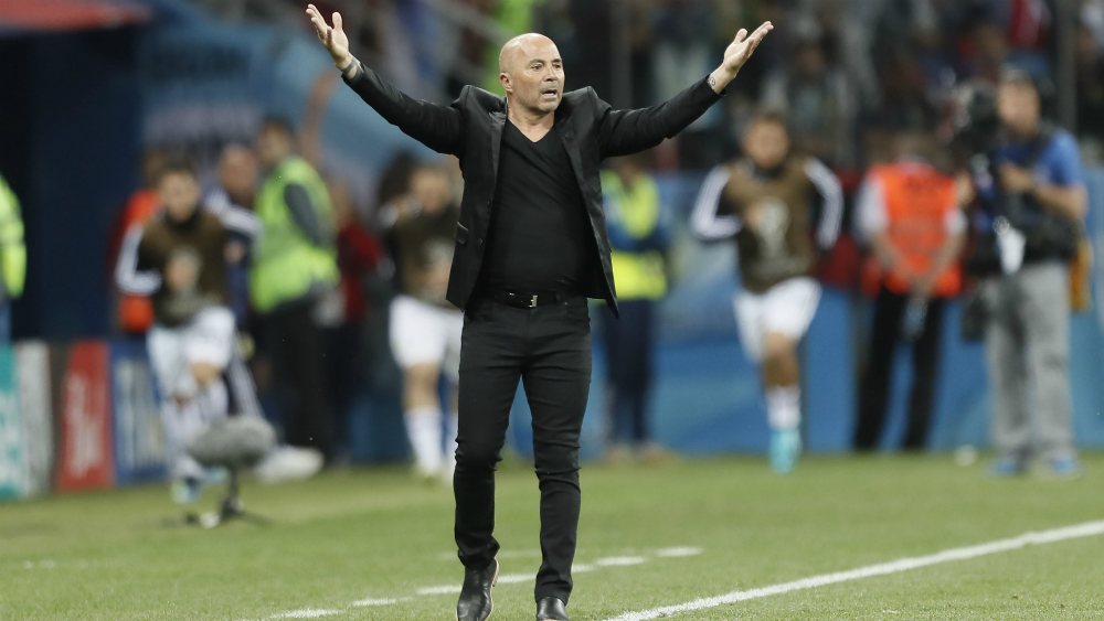 Sampaoli seguirá por ahora como entrenador de Argentina