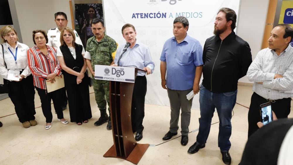 “Solo el piloto está grave, pero estable”: gobernador de Durango