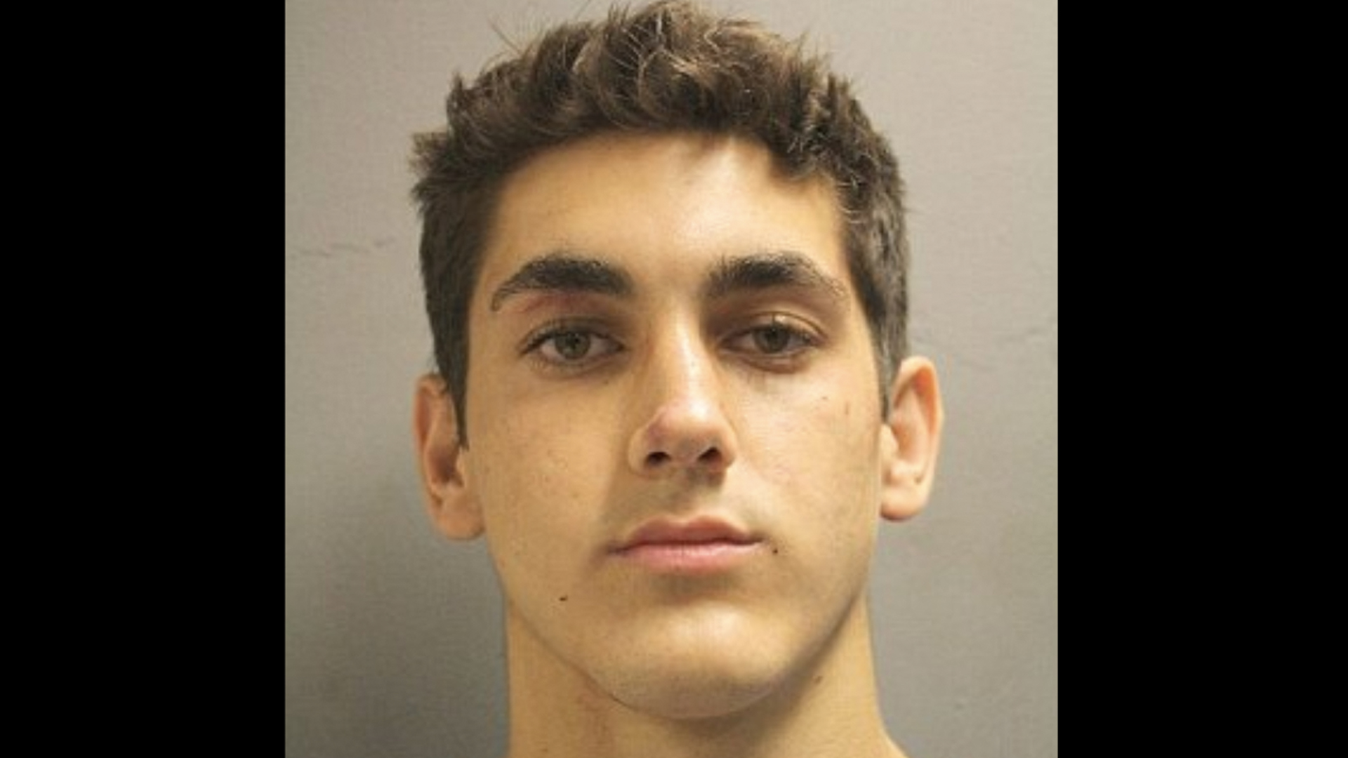 Acusan de homicidio a joven que chocó su auto matando a sus amigas en Texas Acusan de homicidio a joven que chocó su auto matando a sus amigas en Texas