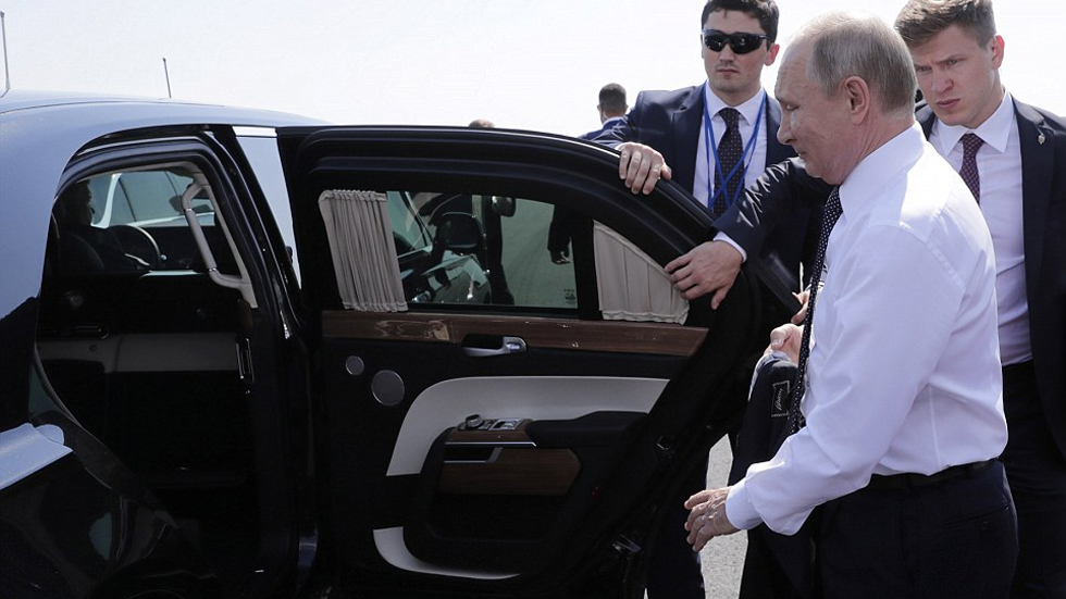 ¿Cómo es la limusina presidencial de Vladimir Putin? - kortezh-rusia-vladimir-putin-2
