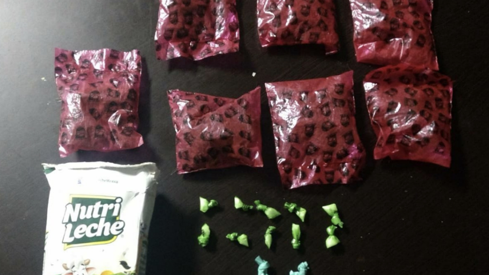Decomisan droga que estaba en un cartón de leche