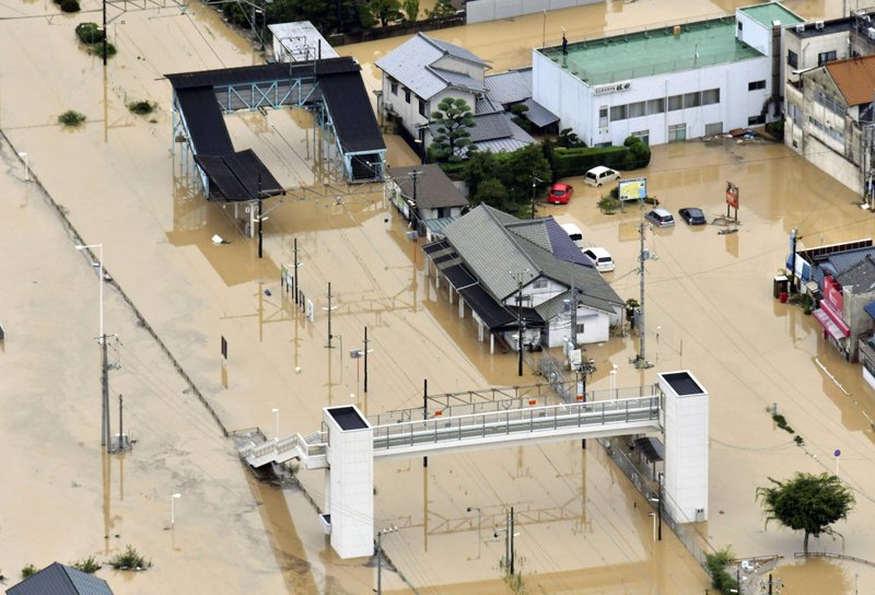Lluvias dejan al menos 38 muertos y 50 desaparecidos en Japón - lluvias-japon1