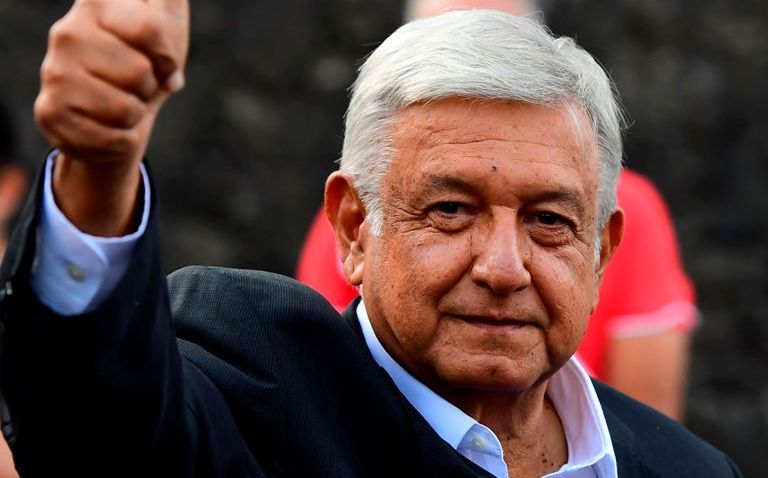 "Que la historia te recuerde por las promesas cumplidas": Fox a AMLO - lopez-obrador-reunion-pena-nieto