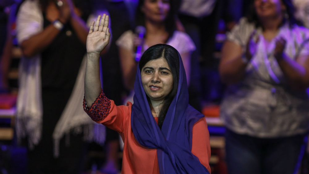Política de cero tolerancia de Trump es "cruel e inhumana": Malala - malala-yousafzai-2