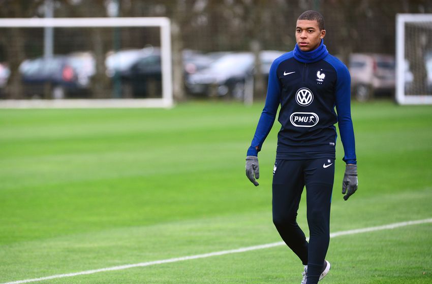 Mbappé no asistió al último entrenamiento previo a la semifinal - mbappeinterior-1