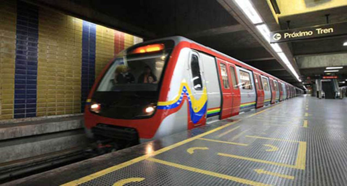 Metro de Caracas funciona gratis por falta de boletos