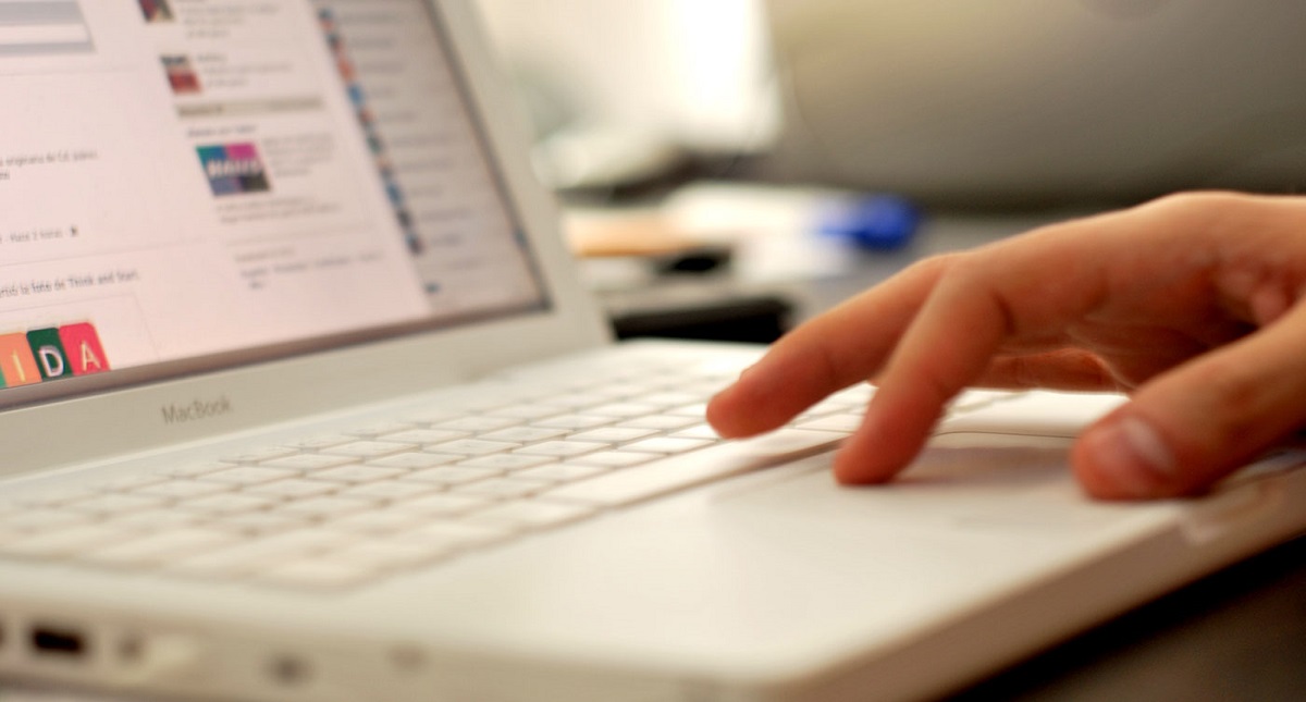 Mexicanos navegan en internet siete horas al día - mexicanos-navegan-en-internet-siete-h-al-dia