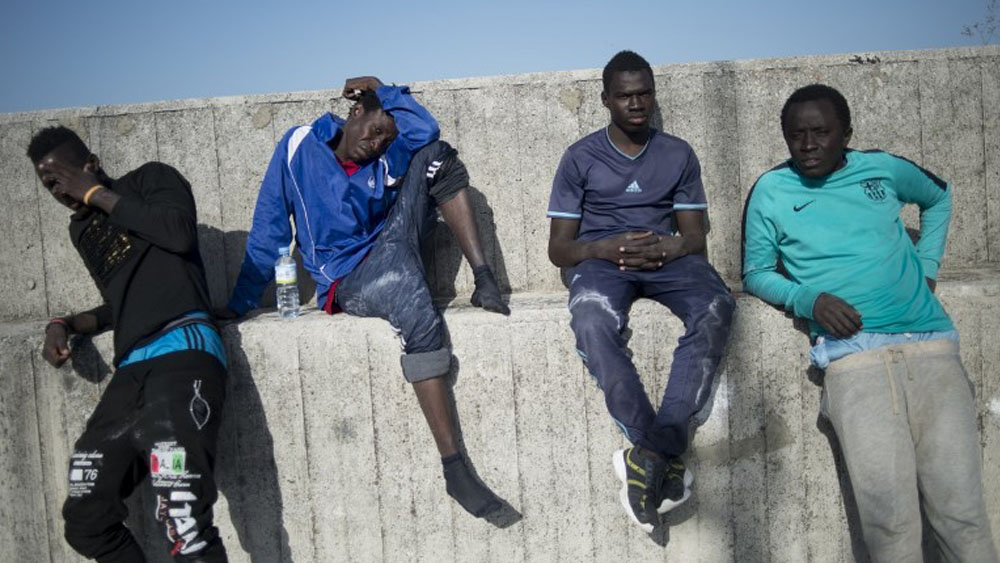 Rescatan a 340 migrantes en el Mediterráneo - migrantes-espana