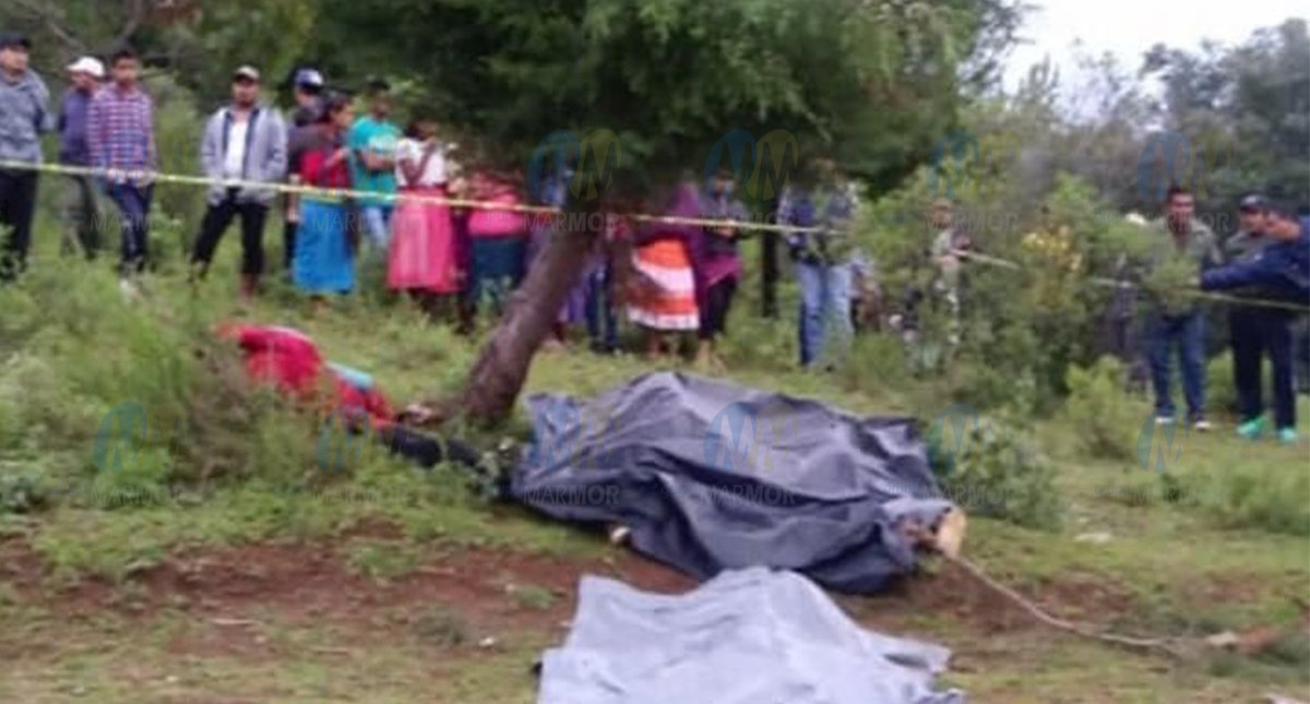 Muere familia de cuatro alcanzada por un rayo en Michoacán