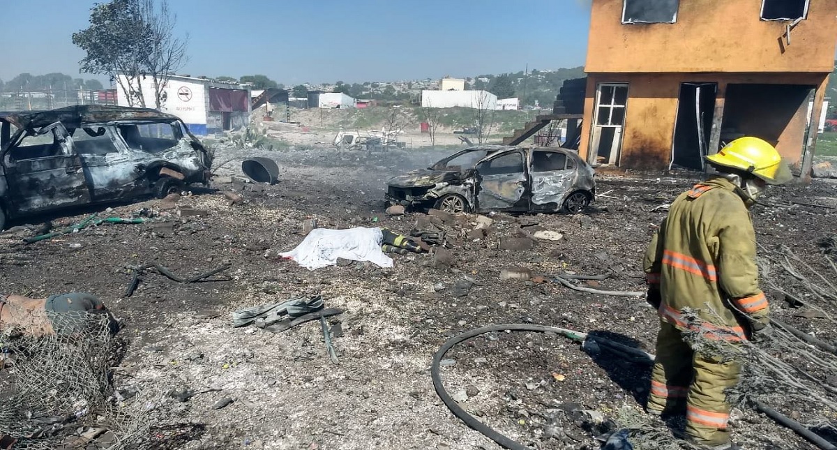 Se suspende venta de pirotecnia en Tultepec tras incidente - muertos-explosion-tultepec