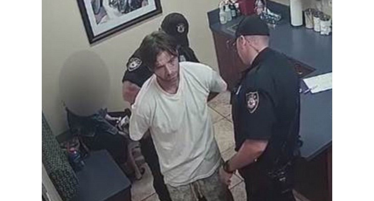 #Video Mujer denuncia a novio por medio de nota